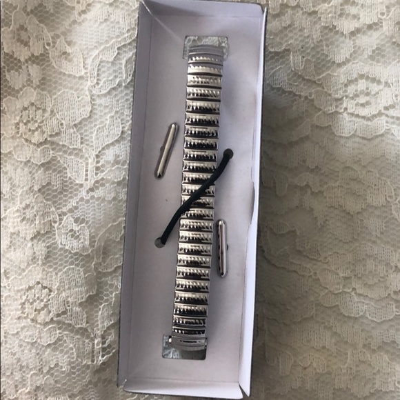 Textured Heart Expansion Watch - Picture 2 of 2